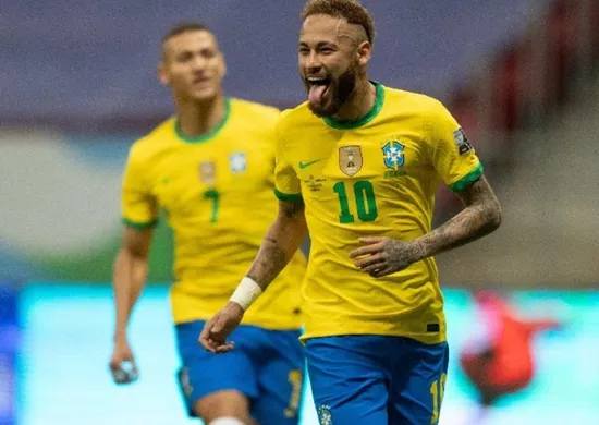 Imagem ilustrativa da imagem Neymar fará exame para voltar a campo semana que vem, diz Ancelotti