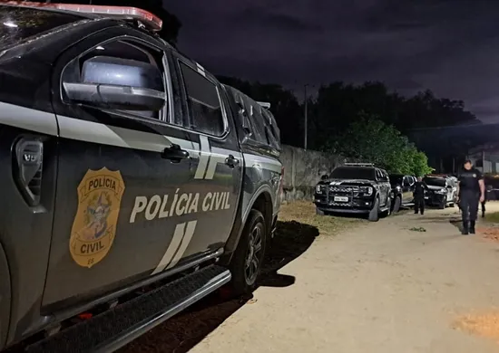 Imagem ilustrativa da imagem Operação contra grupo ligado ao Comando Vermelho prende 9 suspeitos em Fundão