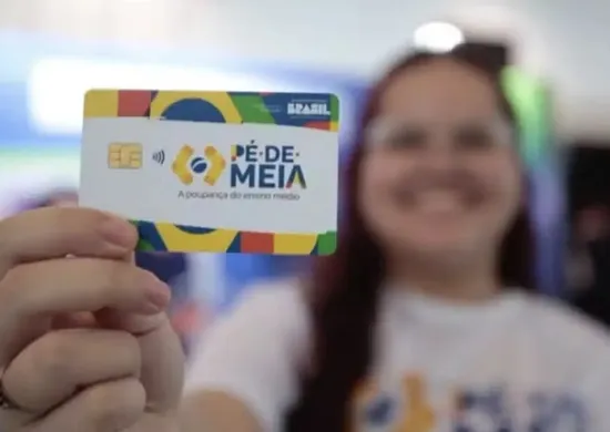 Imagem ilustrativa da imagem Pé-de-Meia 2026: pagamento da terceira parcela do começa nesta segunda