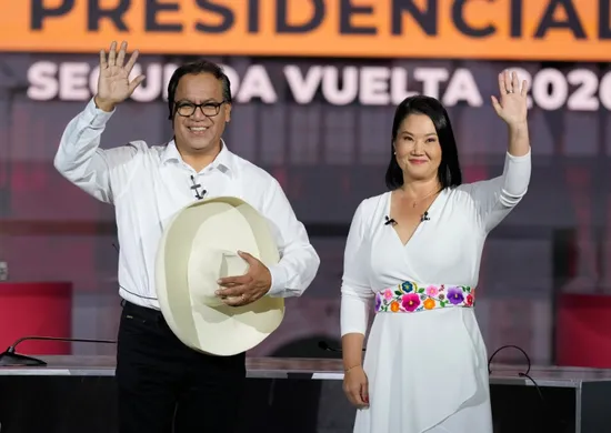 Imagem ilustrativa da imagem Peru vai às urnas escolher entre filha de Fujimori e herdeiro de Pedro Castillo