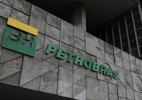 Imagem ilustrativa da imagem Petrobras implementa desconto no diesel a partir de segunda-feira