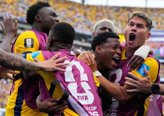 Imagem ilustrativa da imagem Plata promete Equador 'com fome' após vitória e garante: 'Vamos dar a vida"