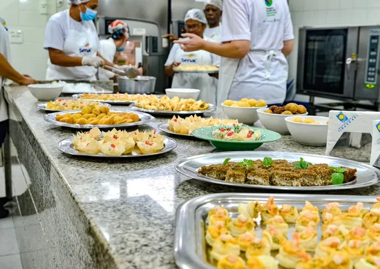 Imagem ilustrativa da imagem Prefeitura e Senac lançam cursos gratuitos de TI, gastronomia e moda em Vitória