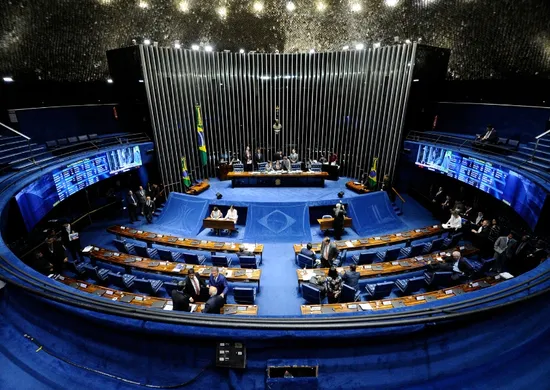 Imagem ilustrativa da imagem Senado aprova penas maiores em crimes contra professores e médicos