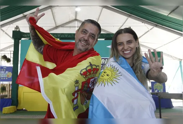 Welesson Sarmiento  e Liz já escolheram para qual seleção  torcer hoje na Arena Gran Park, em Vila Velha