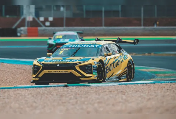 Imagem ilustrativa da imagem Emoções da Stock Car ao meio-dia na TV Tribuna/Band