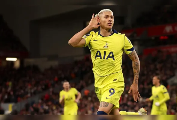 Imagem ilustrativa da imagem Futebol internacional: capixaba Richarlison pode parar na Itália