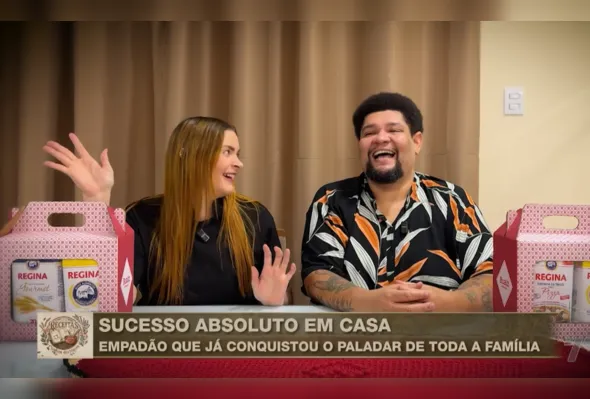 Jullie Ane da Matta Rodrigues e o apresentador Wallace Aranha