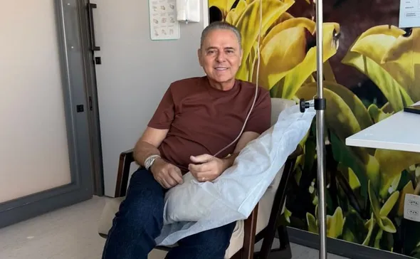 Imagem ilustrativa da imagem Luís Roberto retorna à Globo após diagnóstico de câncer: 'Estou a caminho da cura'