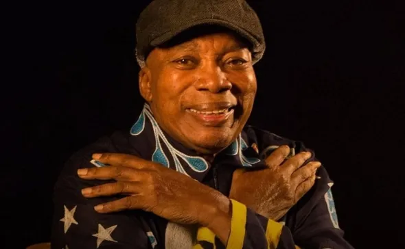 Imagem ilustrativa da imagem Milton Nascimento volta para casa após ser internado para tratar pneumonia