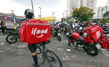 Imagem ilustrativa da imagem Anvisa libera venda de medicamentos por plataformas como iFood e Rapp