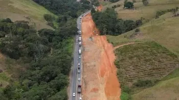Imagem ilustrativa da imagem BR-101 terá interdição total em Fundão para fragmentação de rochas