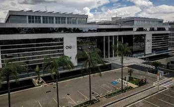 Imagem ilustrativa da imagem CNJ acaba com aposentadoria compulsória como punição máxima para juiz