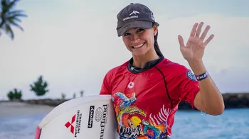 Imagem ilustrativa da imagem Luna Hardman chega à semifinal nas Maldivas como única brasileira