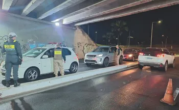 Imagem ilustrativa da imagem Mais de 100 motoristas recusam bafômetro e terão CNH suspensa