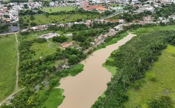 Imagem ilustrativa da imagem Seca faz água do mar avançar sobre Rio Cricaré em São Mateus