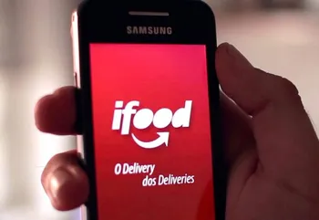 Imagem ilustrativa da imagem iFood rebate governo e diz que entregadores não recebem menos que o salário mínimo