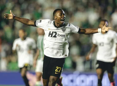 Imagem ilustrativa da imagem Atlético-MG aproveita falha bizarra no último lance e elimina o Juventude