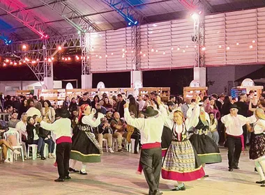 Imagem ilustrativa da imagem Festa do Vinho e da Uva em Santa Teresa vai ter shows e suco de graça