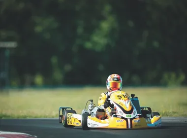Imagem ilustrativa da imagem Jovem piloto capixaba encara maratona no kart
