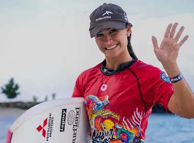 Imagem ilustrativa da imagem Luna Hardman chega à semifinal nas Maldivas como única brasileira