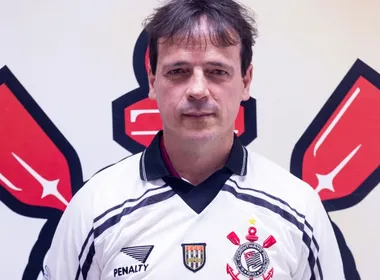 Imagem ilustrativa da imagem STJD denuncia Diniz, que pode pegar três jogos de gancho no Corinthians