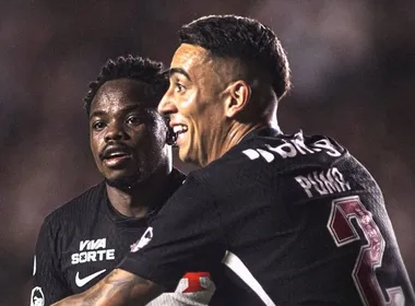 Imagem ilustrativa da imagem Vasco supera expulsão e bate o Vitória com golaço de Gómez em São Januário