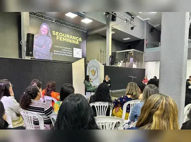 Estudo de fMRI com 20 cães mostra que eles distinguem alegria, medo e raiva em rostos humanos; achados foram publicados na iScience