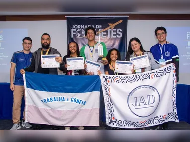Imagem ilustrativa da imagem Estudantes da Serra conquistam três ouros em Jornada de Foguetes