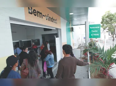 Fogo atingiu apartamento em prédio na Avenida Beira-Mar