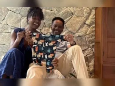 Letícia Cazarré, mãe de Maria Guilhermina, fez postagens ao lado da filha no CTI