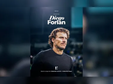 Bernabei e Alan Patrick comemoram o gol da equipe gaúcha