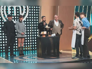 A chef Heaven Delhaye, o comediante francês Paul Cabannes e Jacquin