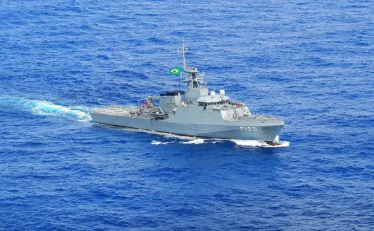 Imagem ilustrativa da imagem Marinha do Brasil abre visitação gratuita a Navio de Guerra em Vitória