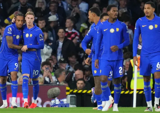 Imagem ilustrativa da imagem Chelsea vence Fulham em jogo eletrizante com gol relâmpago de João Pedro