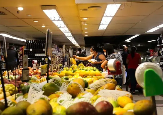 Imagem ilustrativa da imagem Empresários do setor de supermercados divididos sobre reabertura aos domingos no ES