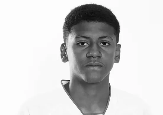 Imagem ilustrativa da imagem Ex-jogador da base do São Paulo morre após ser baleado durante jogo em Maceió