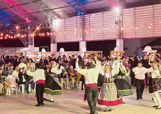 Imagem ilustrativa da imagem Festa do Vinho e da Uva em Santa Teresa vai ter shows e suco de graça