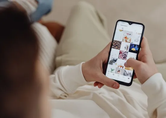 Imagem ilustrativa da imagem Instagram terá 'modo escola' e veto a filtro de beleza para adolescentes
