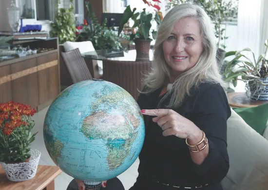 Imagem ilustrativa da imagem Mais mulheres estão viajando sozinhas pelo mundo após os 60 anos