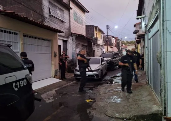 Imagem ilustrativa da imagem Morte de adolescente de 13 anos leva polícia a grupo que induzia jovens ao suicídio