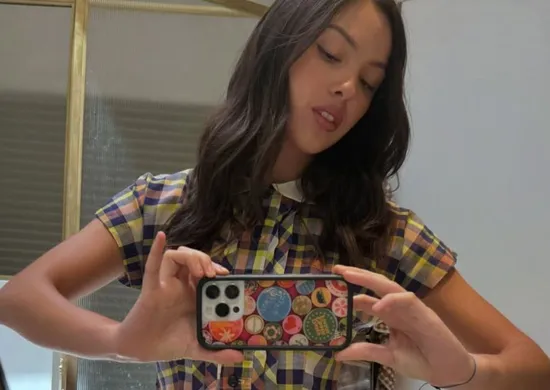 Imagem ilustrativa da imagem Olivia Rodrigo lança música nova inspirada em 'O Conto da Aia' de Margaret Atwood