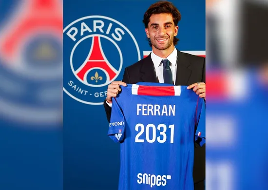 Imagem ilustrativa da imagem PSG anuncia a contratação de Ferran Torres, herói do título mundial da Espanha