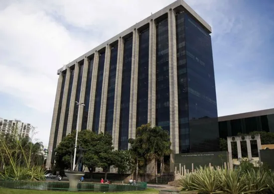 Imagem ilustrativa da imagem Prefeitura do Rio de Janeiro abre processo seletivo com salários de até R$ 11 mil