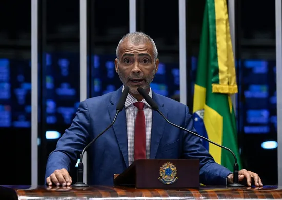 Imagem ilustrativa da imagem Romário anuncia saída do PL e apoio à candidatura de Eduardo Paes