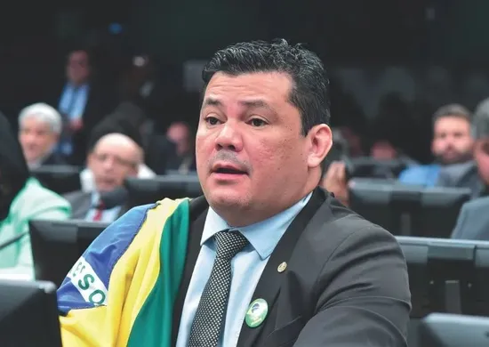 Imagem ilustrativa da imagem TSE mantém condenação que deixa Gilvan da Federal inelegível