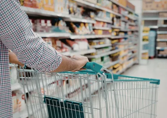 Imagem ilustrativa da imagem Uso de canetas emagrecedoras faz gasto com supermercado caírem nos EUA