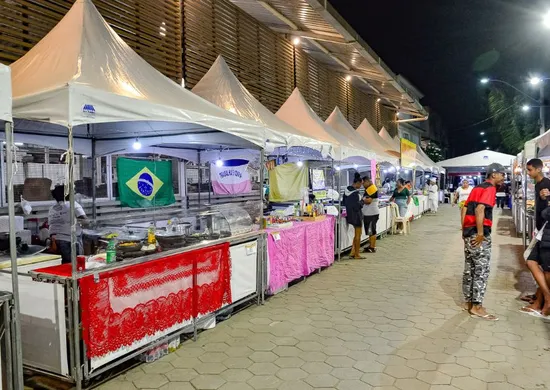 Imagem ilustrativa da imagem Vitória abre 61 vagas para ambulantes e food trucks nas festas da cidade