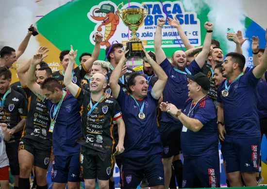 Imagem ilustrativa da imagem Vitória recebe pela primeira vez a Taça Brasil de Futsal Adulto