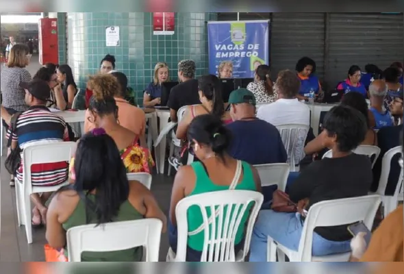 Blitz do Emprego acontece no Terminal de Laranjeiras